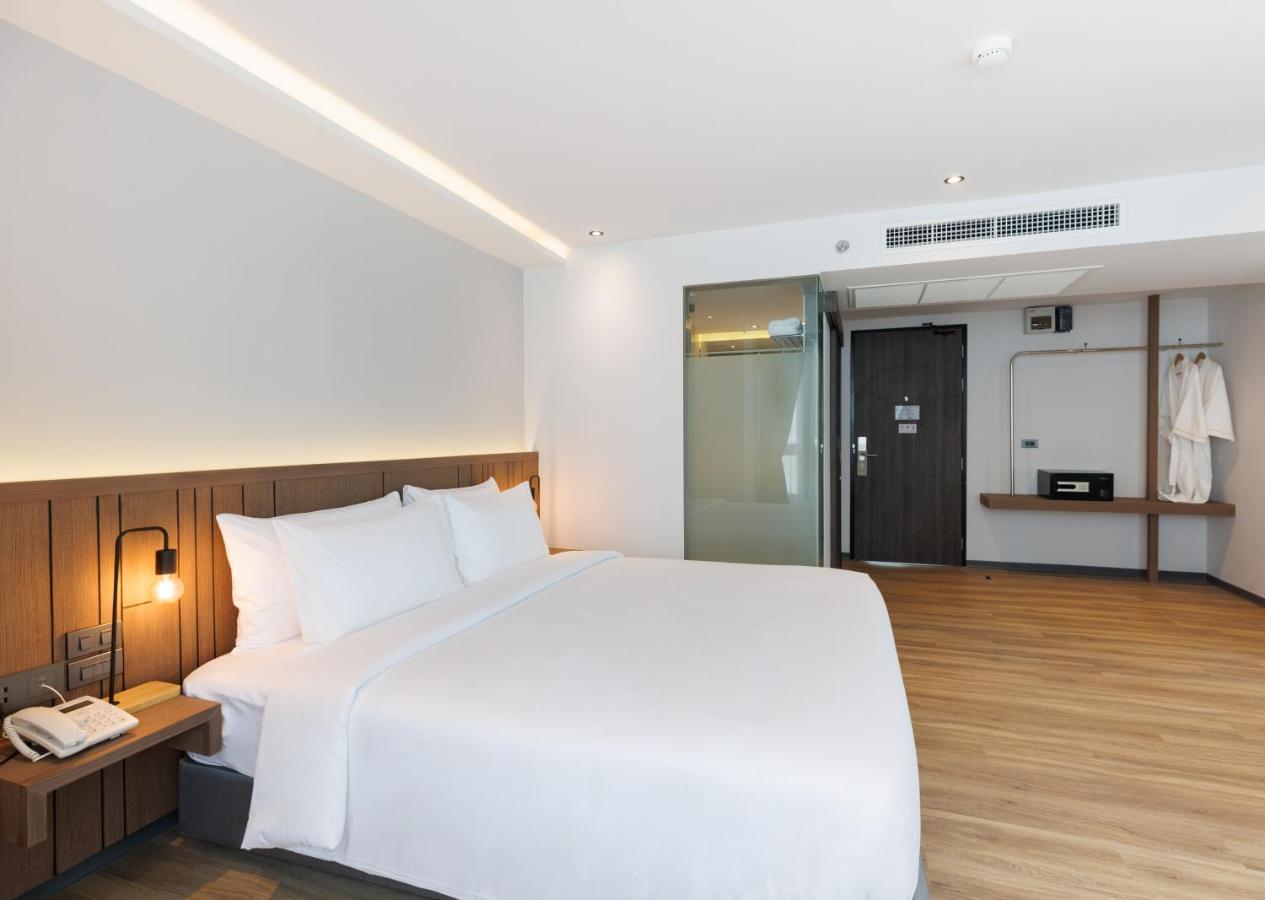 Pure Eleven Hotel Bangkok Makkasan Экстерьер фото