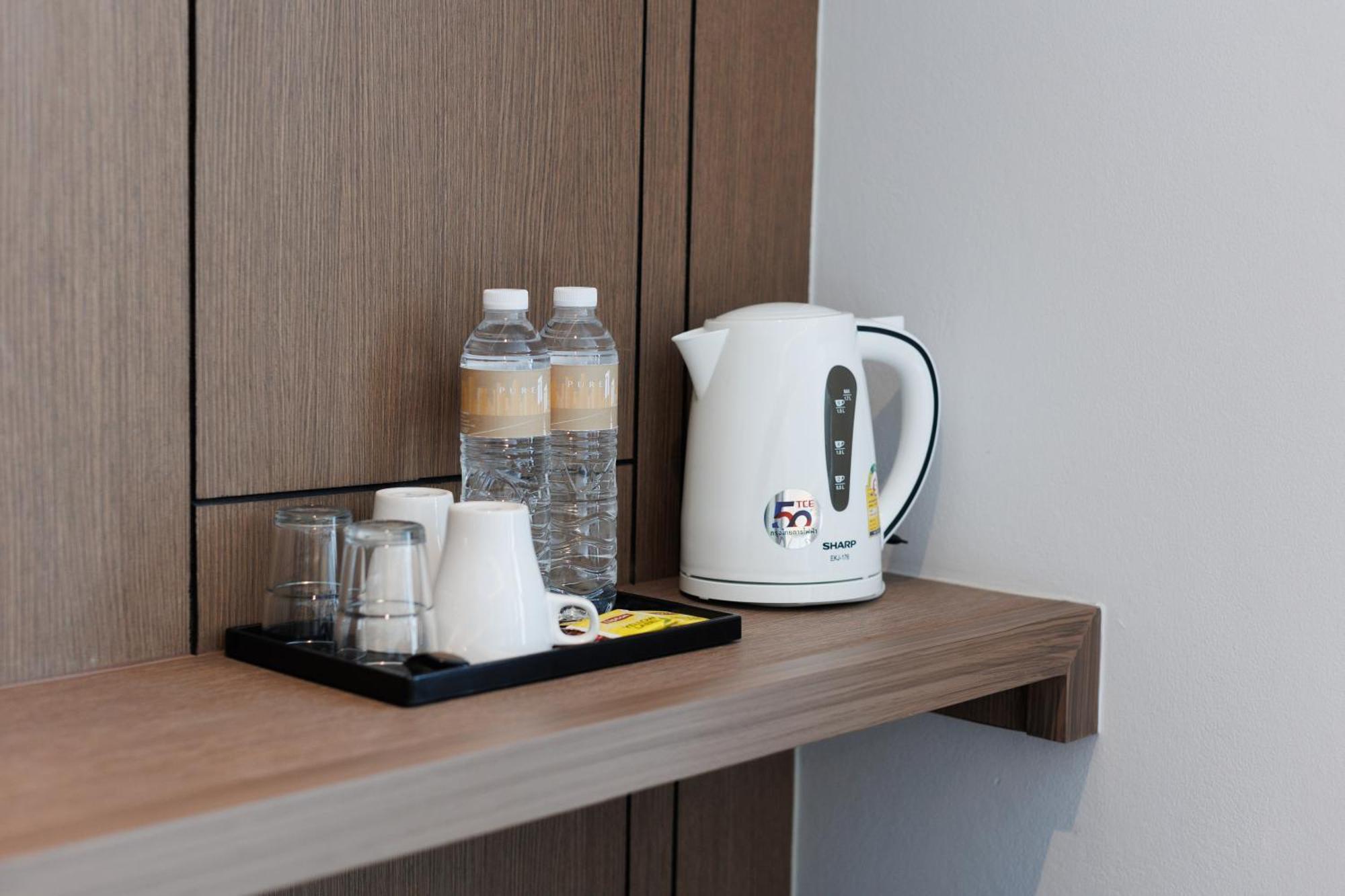 Pure Eleven Hotel Bangkok Makkasan Экстерьер фото